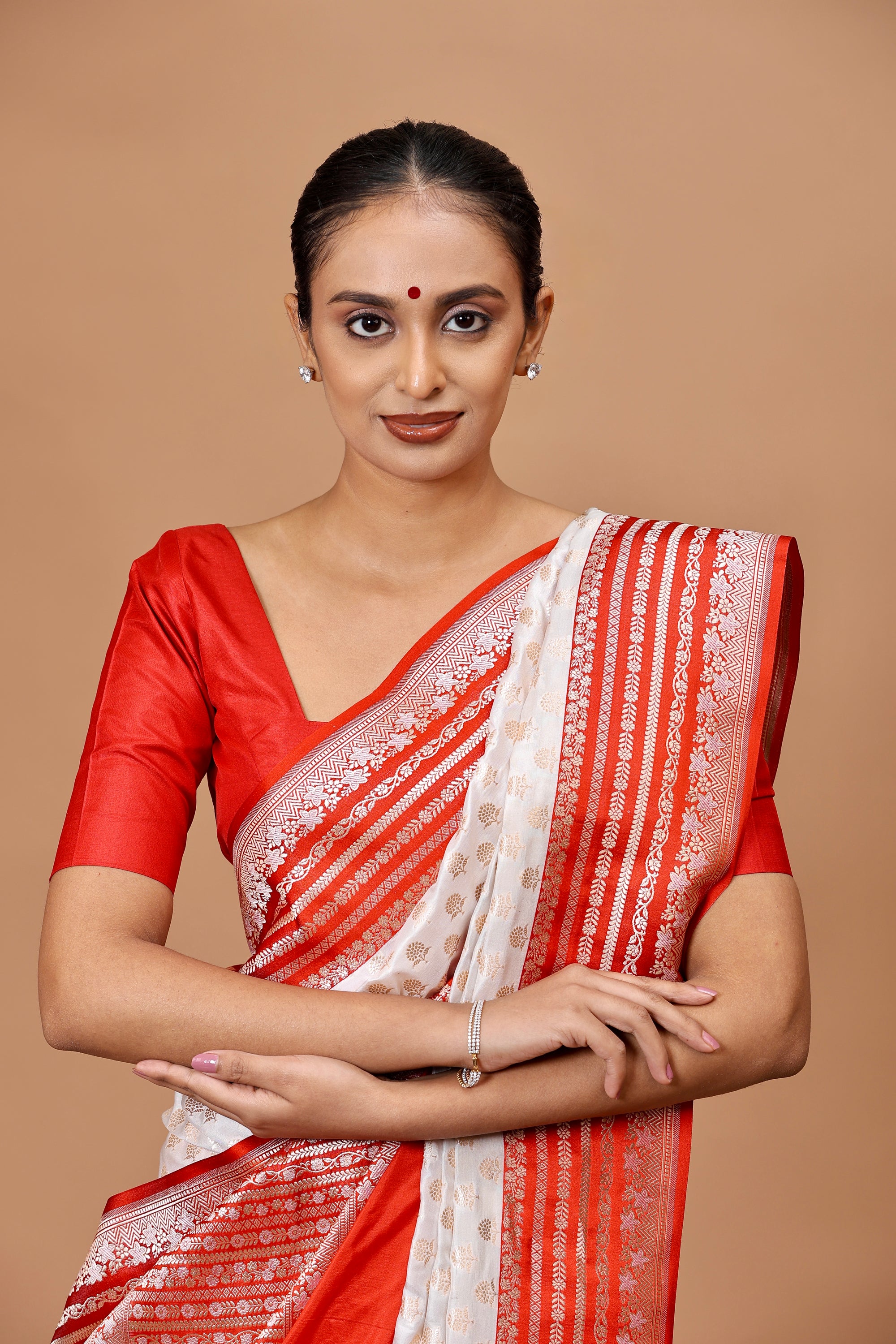 Banarasi Handwoven Off White/Red Silk Sari with Ganga Jamuna Contrast Border