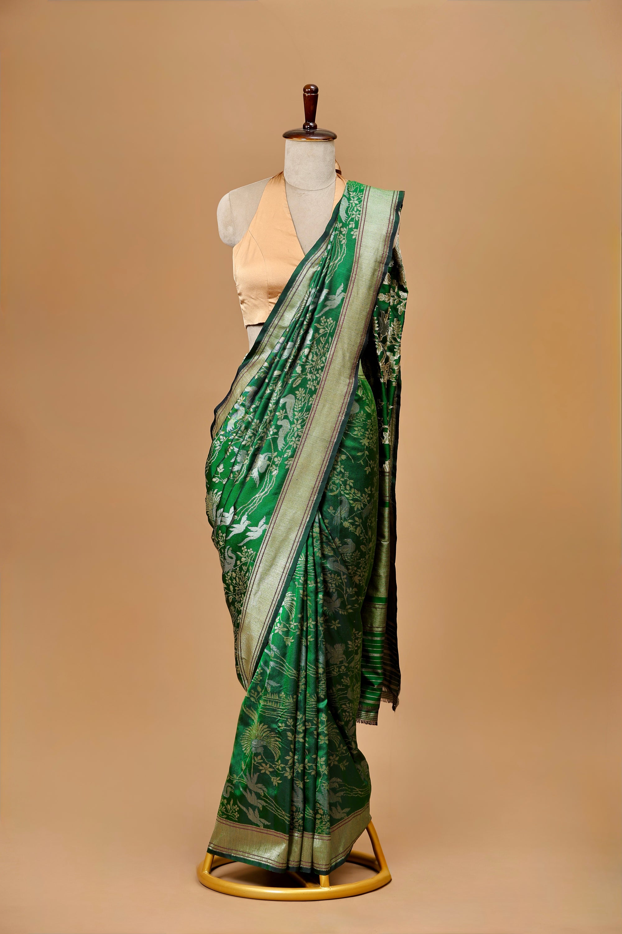 handwoven Emerald Green Silk Jamdani Sari