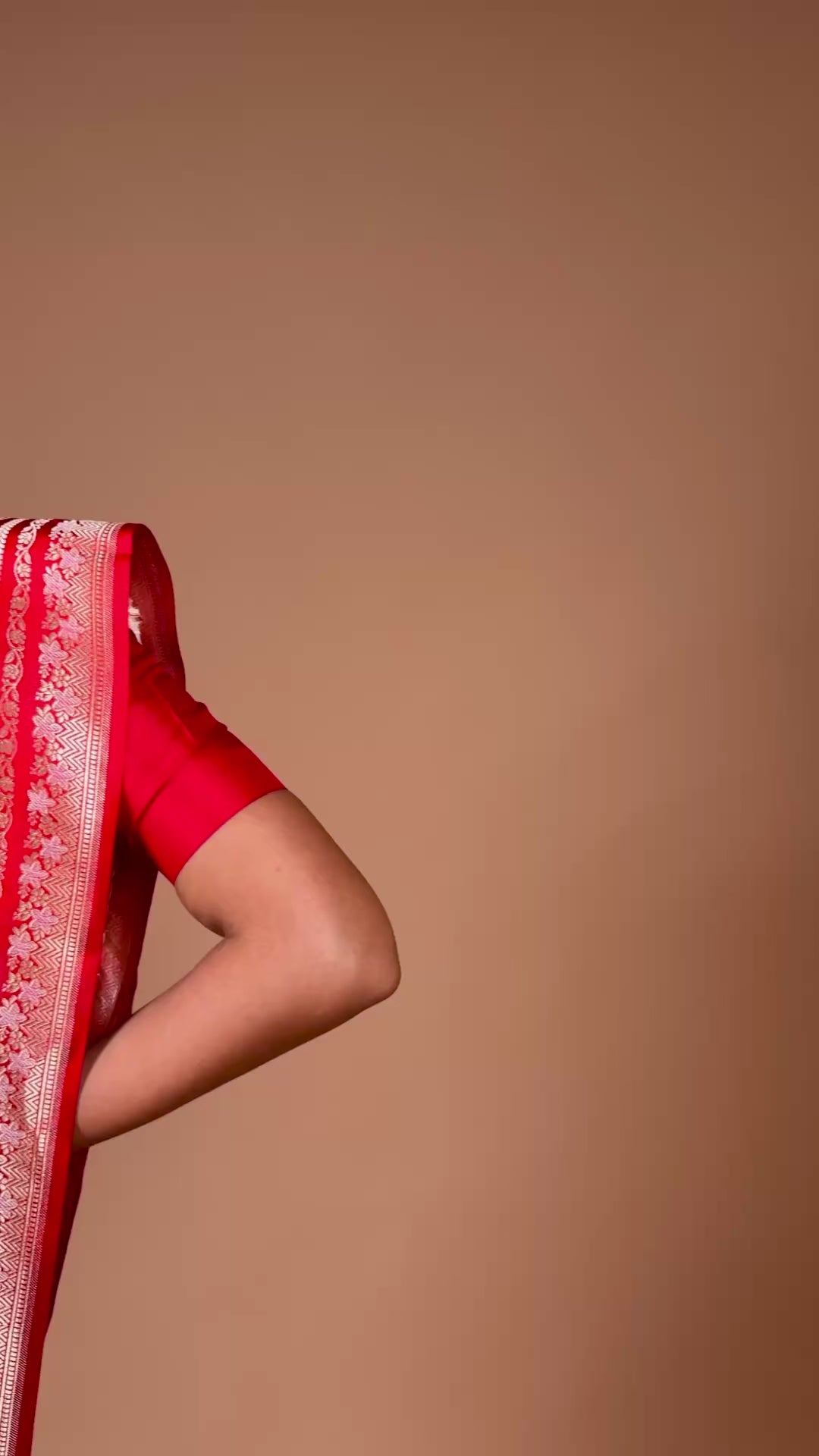 Banarasi Handwoven Off White/Red Silk Sari with Ganga Jamuna Contrast Border