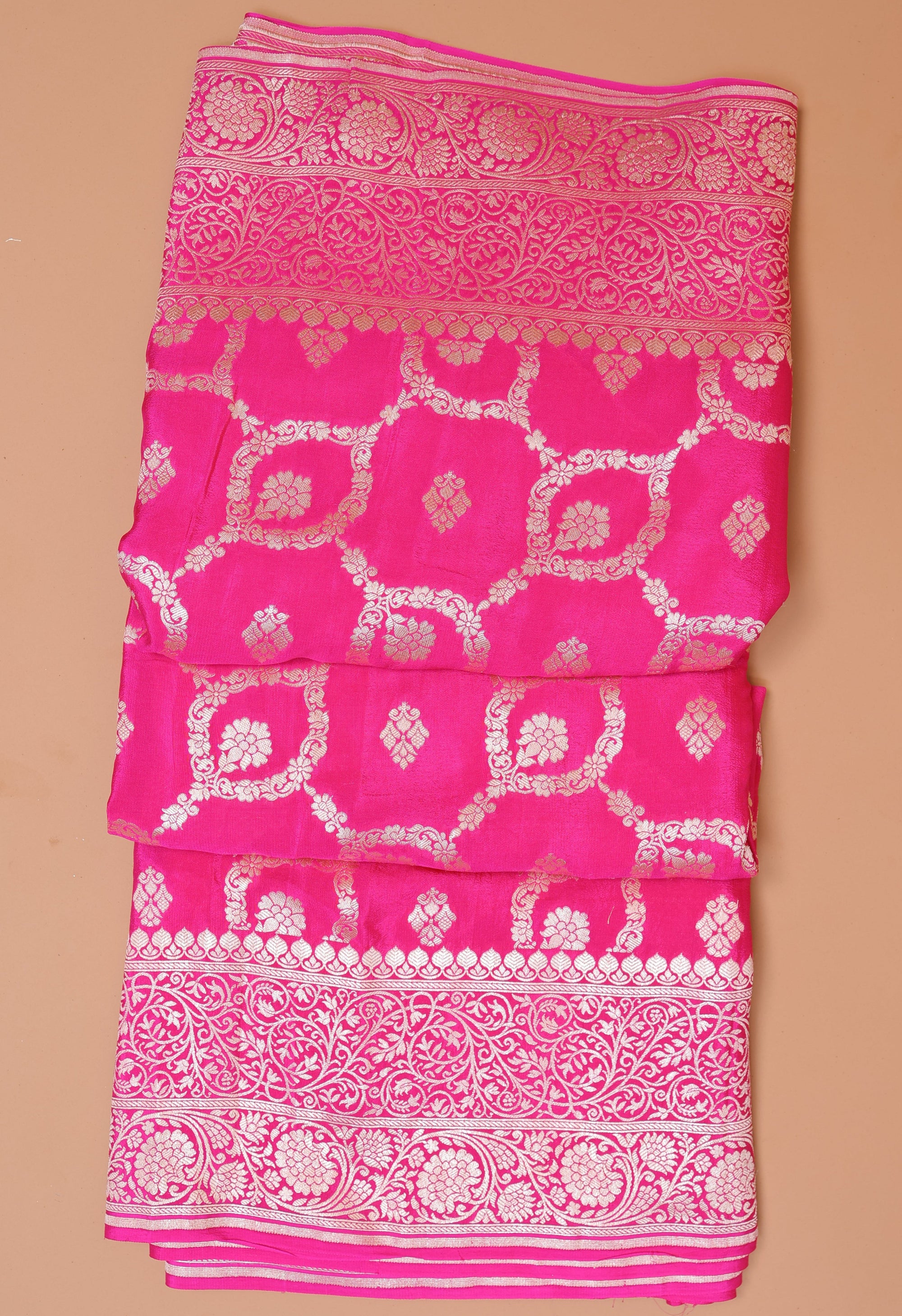 Banarasi Handwoven Crepe Georgette Sari With Contrast Border