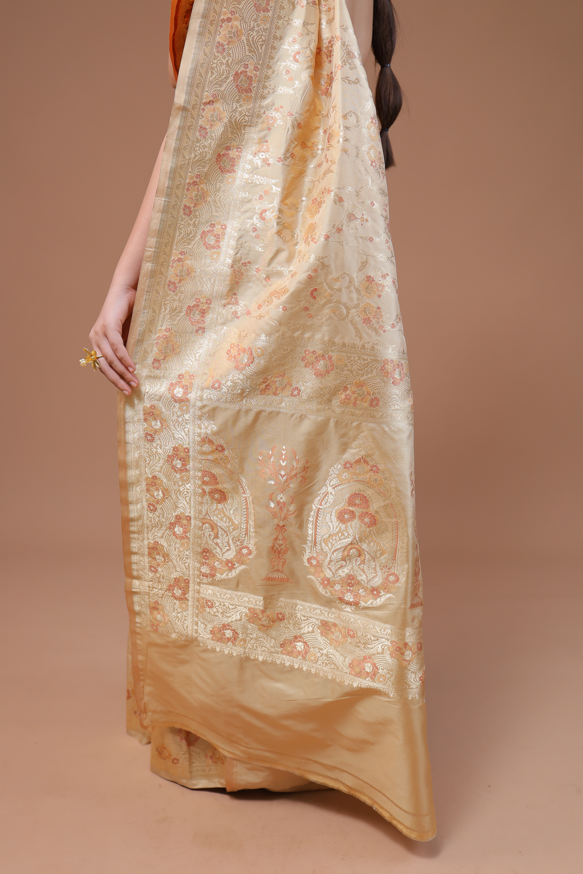 Banarasi Handwoven Silk Meenakari Sari