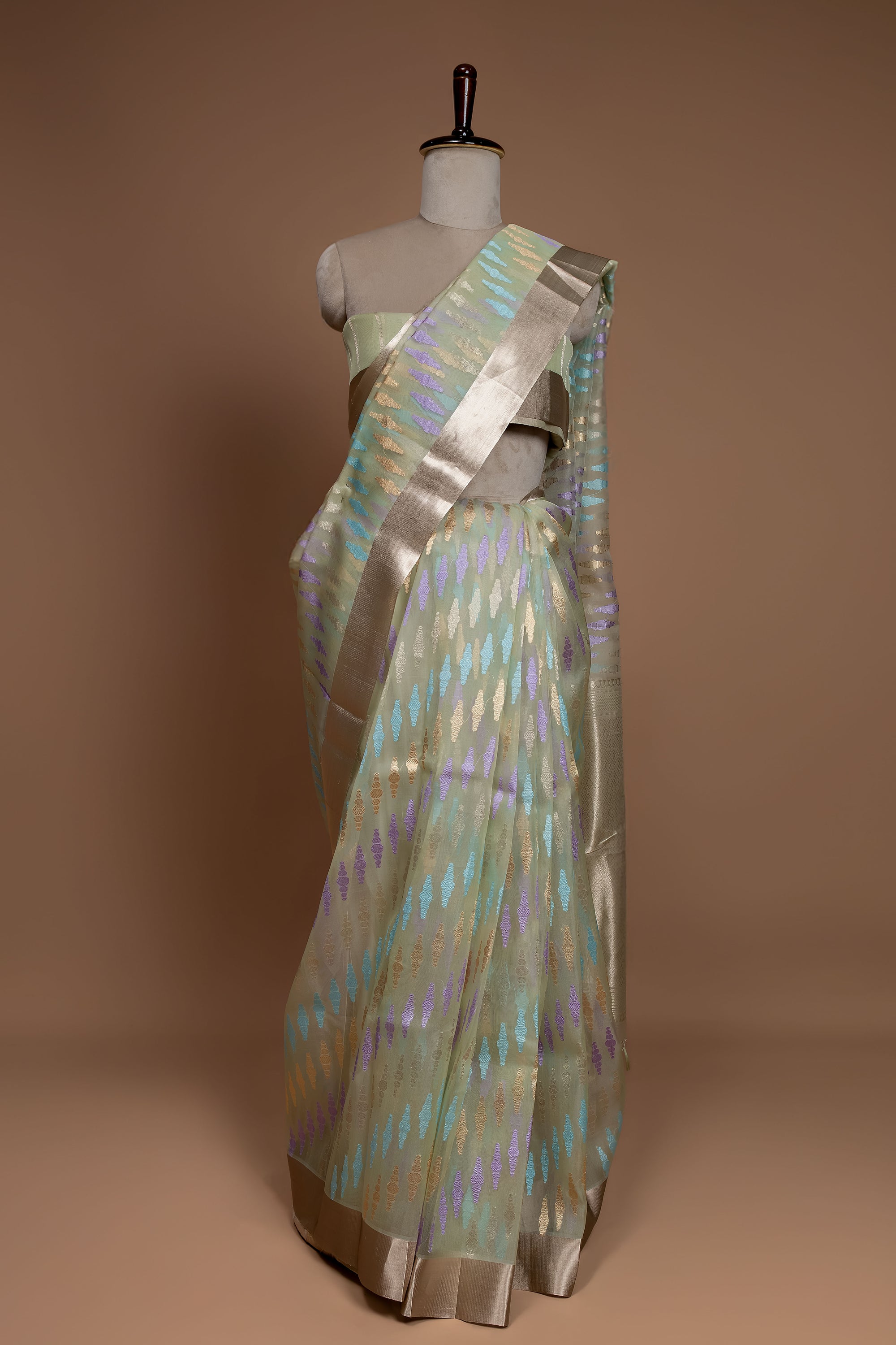 Banarasi Handwoven Organza Sari