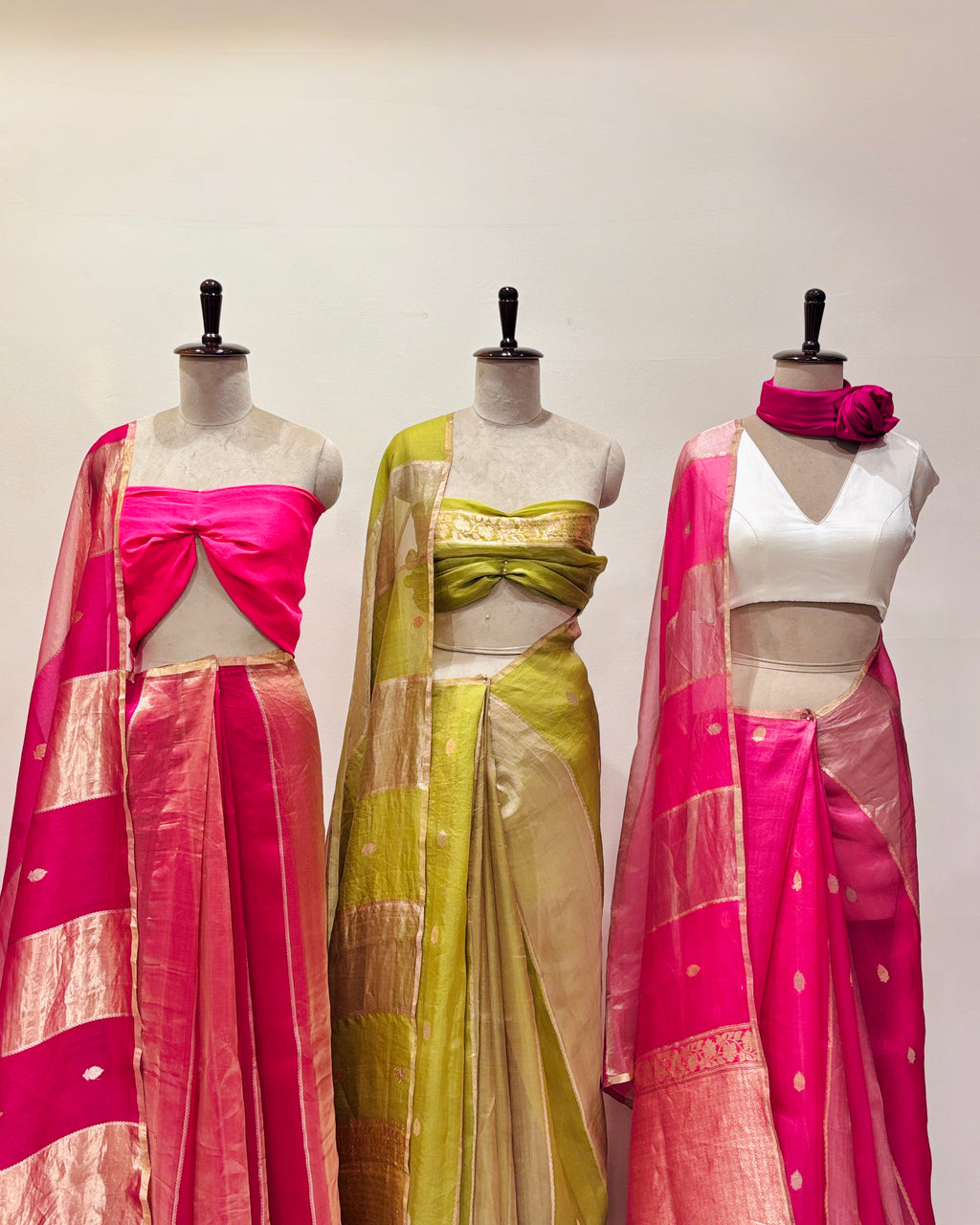 Banarasi handwoven fuschia tissue organza saree