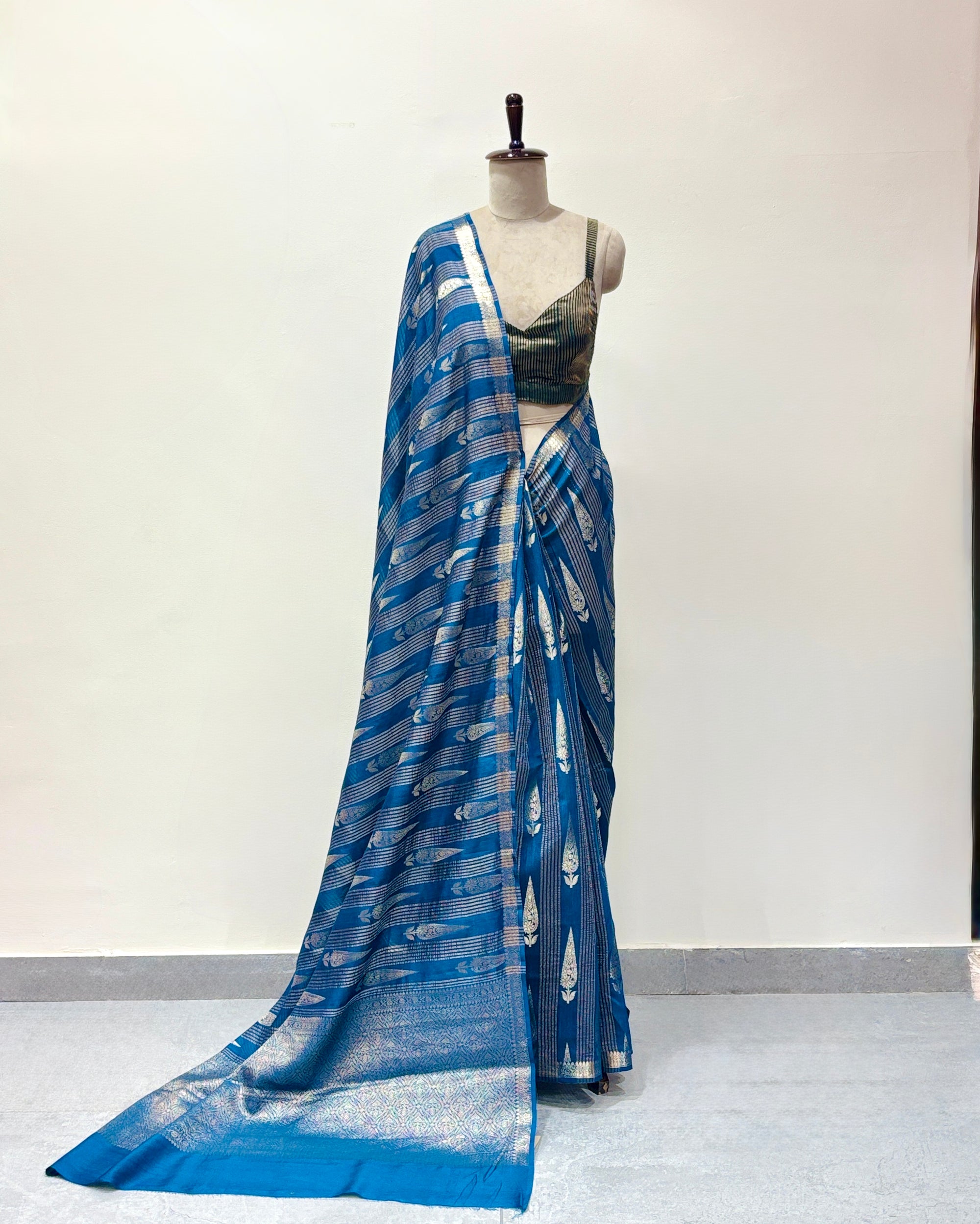 Soft handwoven Banarasi Muga Georgette sari