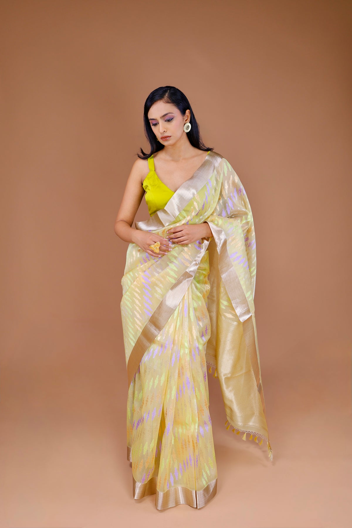 Banarasi Light Yellow Handwoven Kadwa Weave Organza Sari